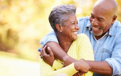 Comment les seniors peuvent vivre une retraite heureuse et active : conseils et témoignages inspirants